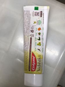 Colgate Vedshkati Tooth Paste