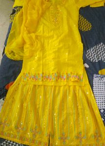 A Yellow Sharara🌼