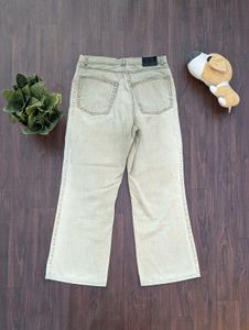 BOOT CUT CREAM