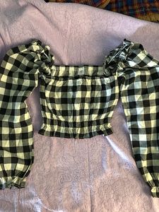 Gingham Crop Top with Puff Sleeves