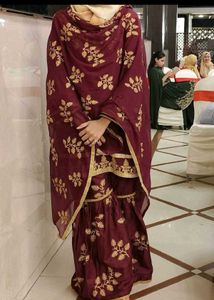 Maroon Gharara