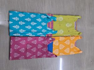 Set of 4 Women's Kurtis