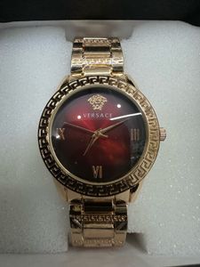 Versace Beautiful Time Piece For Her😍