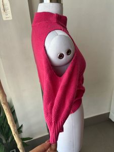 pink woollen top