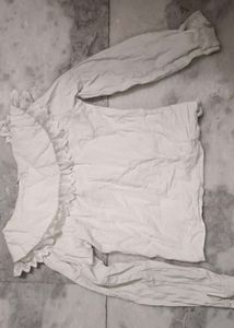 M Apni Retro Look Wali Shirt Sale Kr Rhi Hu