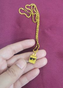 Kabba Pendant With Chain