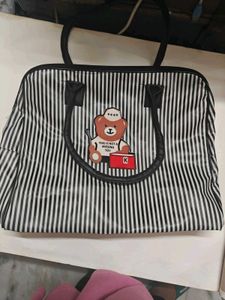 👜 Trendy Striped Handbag – Brand New!