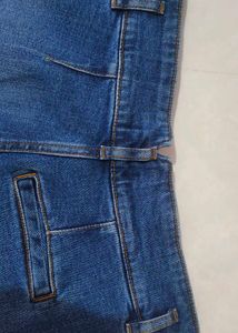 Vintage High-Waisted Jeans