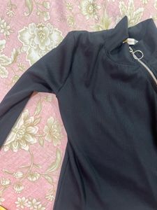 All Branded Tops In 500/- (4tops)