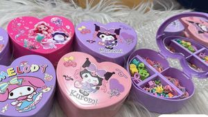 Sanrio &amp; Mermaid Heart Boxes with Hair Accessories