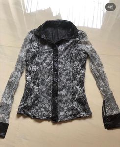 Y2K Fitted Lace Shirt