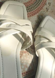 White Sandals 👡