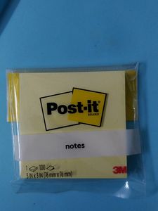 25 Pentonic Blue Pens And 2 Sticky Notes