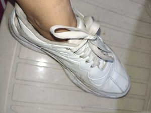 COMBO of white sneekers and pink/white sneeker