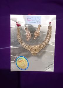 A New Unused Necklace Set
