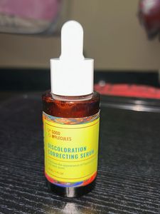 Good Molecules Discoloration Serum