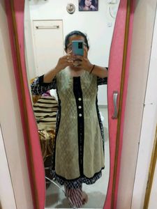 Stretchable Kurti Bule And White 🤍