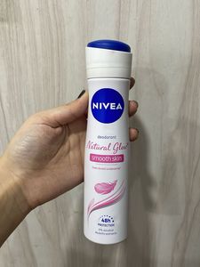 nivea new deodrant NATURAL GLOW for smooth skin an