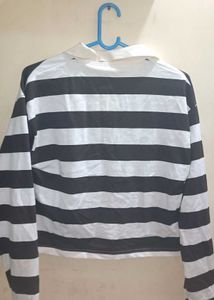 crop sweatshirt