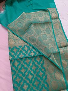 Dupatta In Very Good Condition. No Flaws