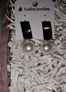 4 pairs of combo set earrings
