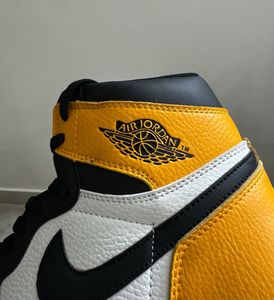*BRAND NEW UNTOUCHED* AJ 1 Retro High ‘Taxi’