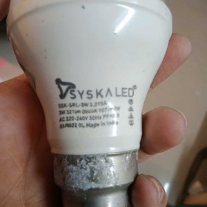 Combo of 2 white light Bulbs