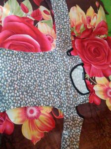 Floral & Eiffel Tower Print Top