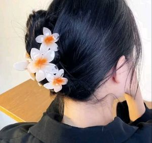 Floral Hair Claw Clips