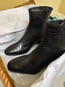 El Paso Shoes - New in Box