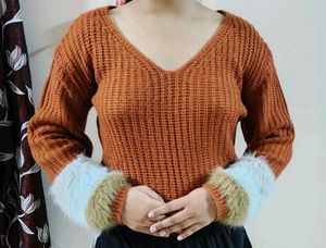 Furr Sleeves Top