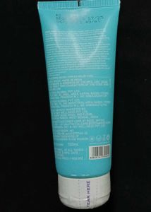 Dot &amp; Key Face Wash
