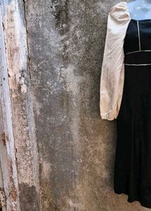 1.6.3 CUTE BLACK LONG DRESS