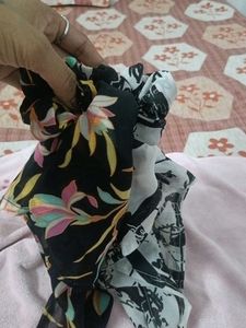 Printed Scarves - Set of 2