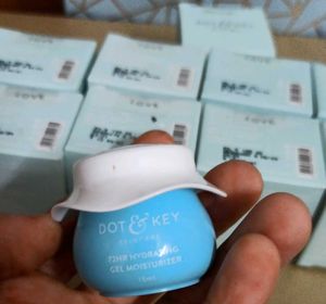 Dot &amp; Key Skincare - 72 Hr Hydrating Moisturizer