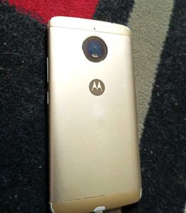 Motorola E4 Plus (3/32)