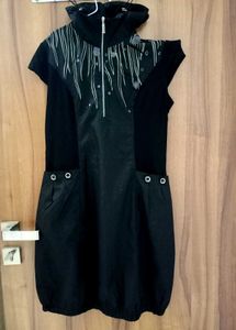Black Casual High-Collar Tunic Dress w/ Front Zip