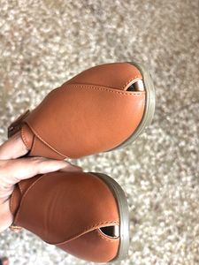 Cute Brown Sandals