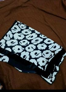 Flower Any 1 saree 200rs🥳