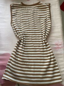 Striped sleeveless Top
