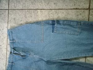2 Blue Jeans