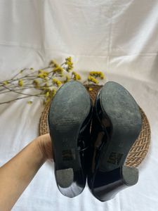 Black Pump Heels