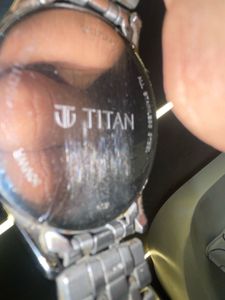 Elegant Silver Wristwatch