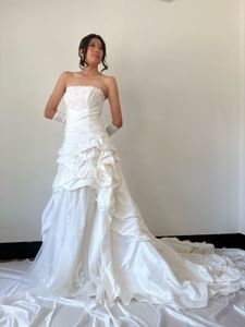 Elegant Wedding Gown