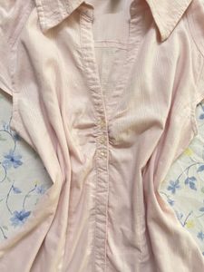 H&amp;M Fitted Shirt🎀