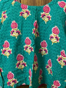 Green Floral Crop Top