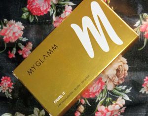 Myglamm Chisel Kit