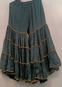 Elegant Green &amp; Gold Kurti