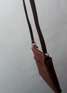 Women&#39;s Elegant Sling Bag