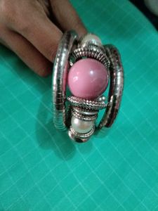 Designer Bracelet 🩷🩷